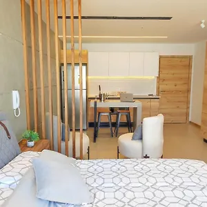 Charming Carolina Coliving Ecuador Apartamento